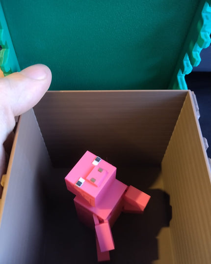 Giant Grass block pixel - with opening lid